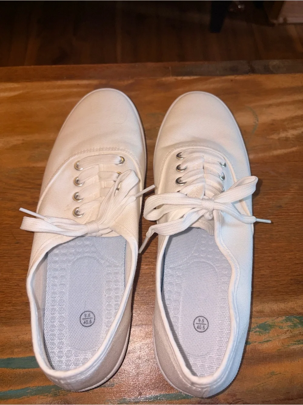 TUOPIN Womens White Canvas Sneakers Low Top Lace-up Casual Tennis Shoes